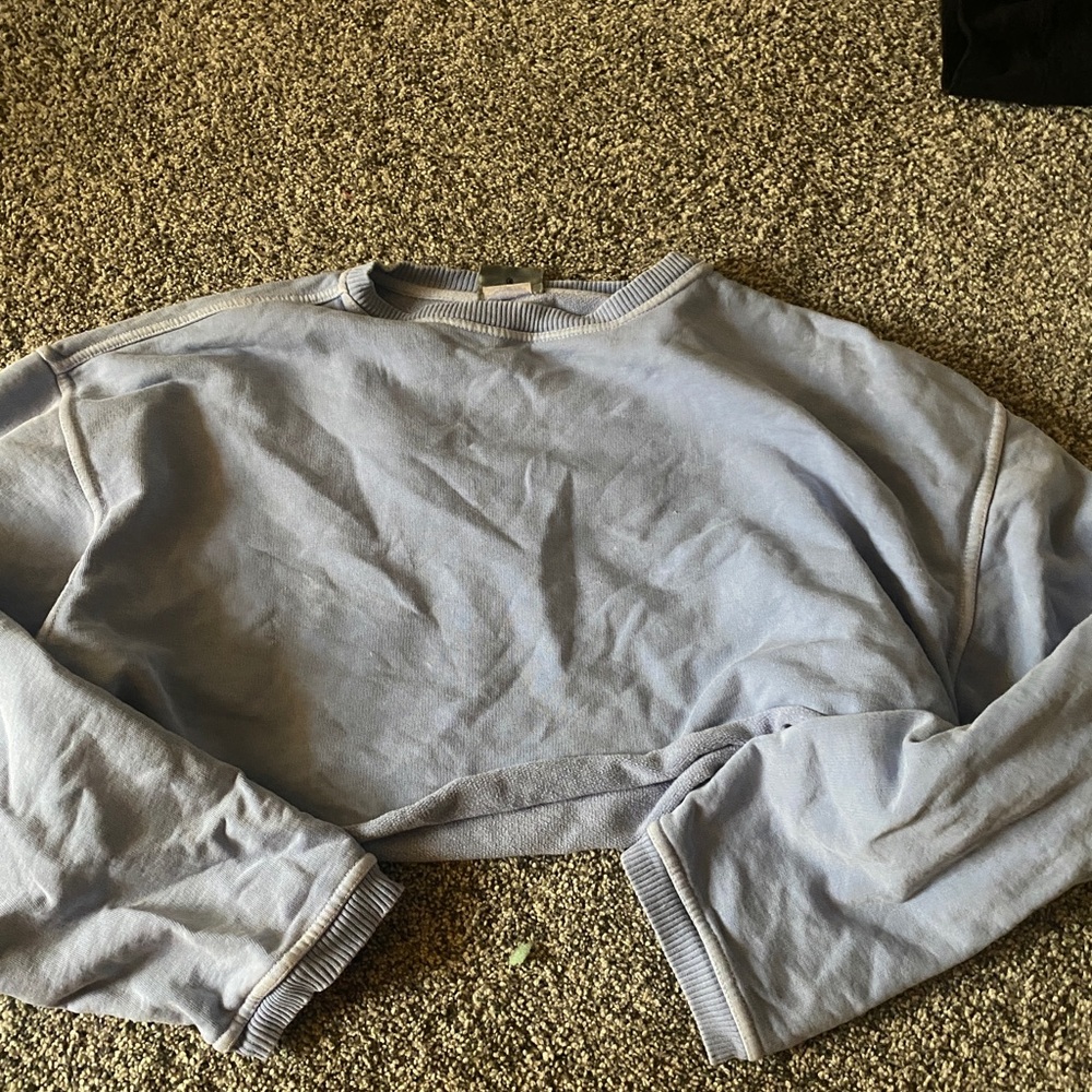 oversized cropped crewneck